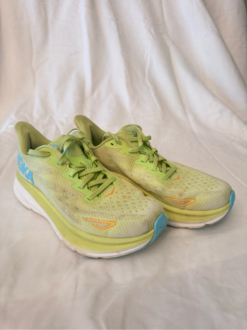 Hoka Clifton 9 Women's Lime Green and Light Blue Athletic Running Shoes 7.5